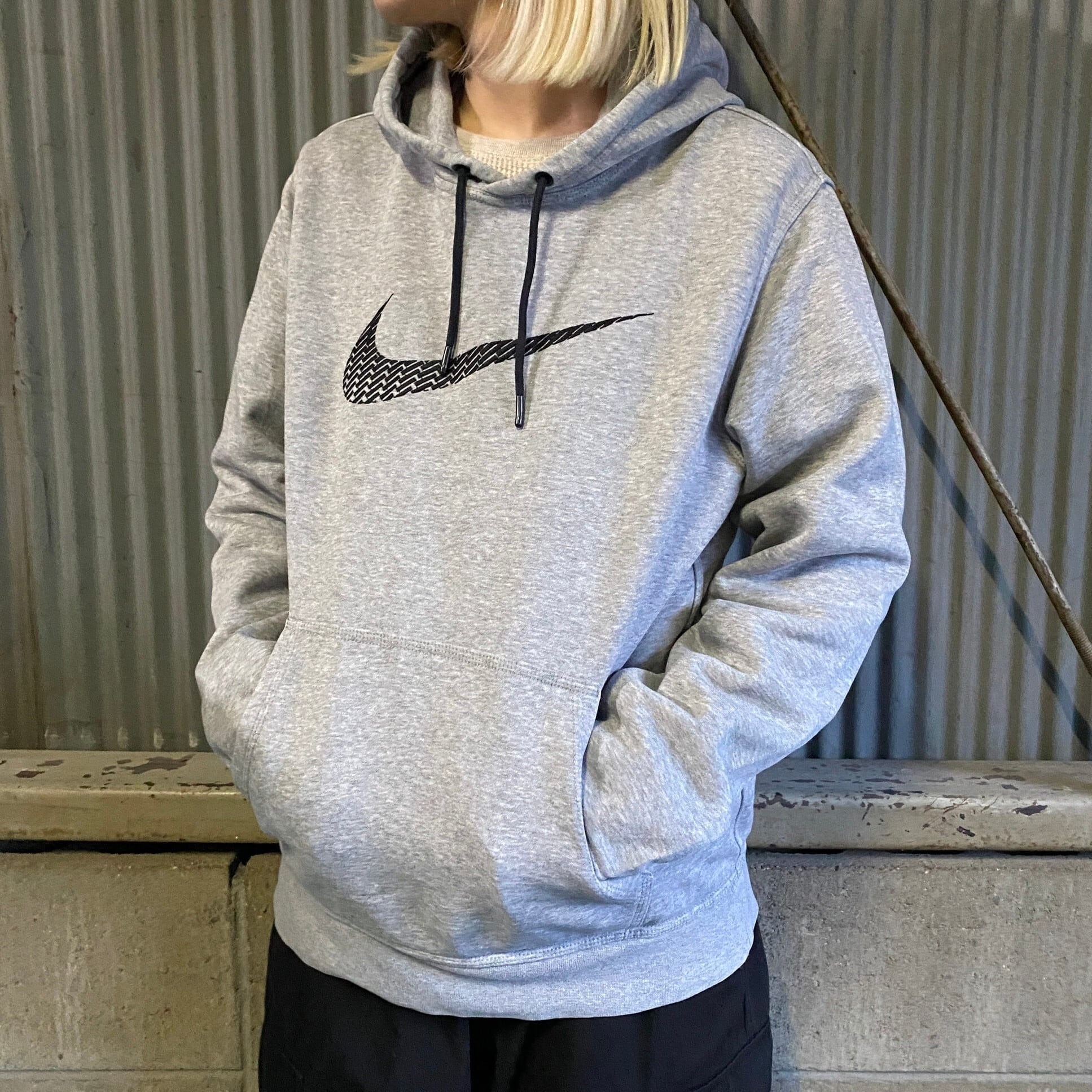 ナイキSWOOSH刺繍スウェットパンツLメンズBLACK送料込み