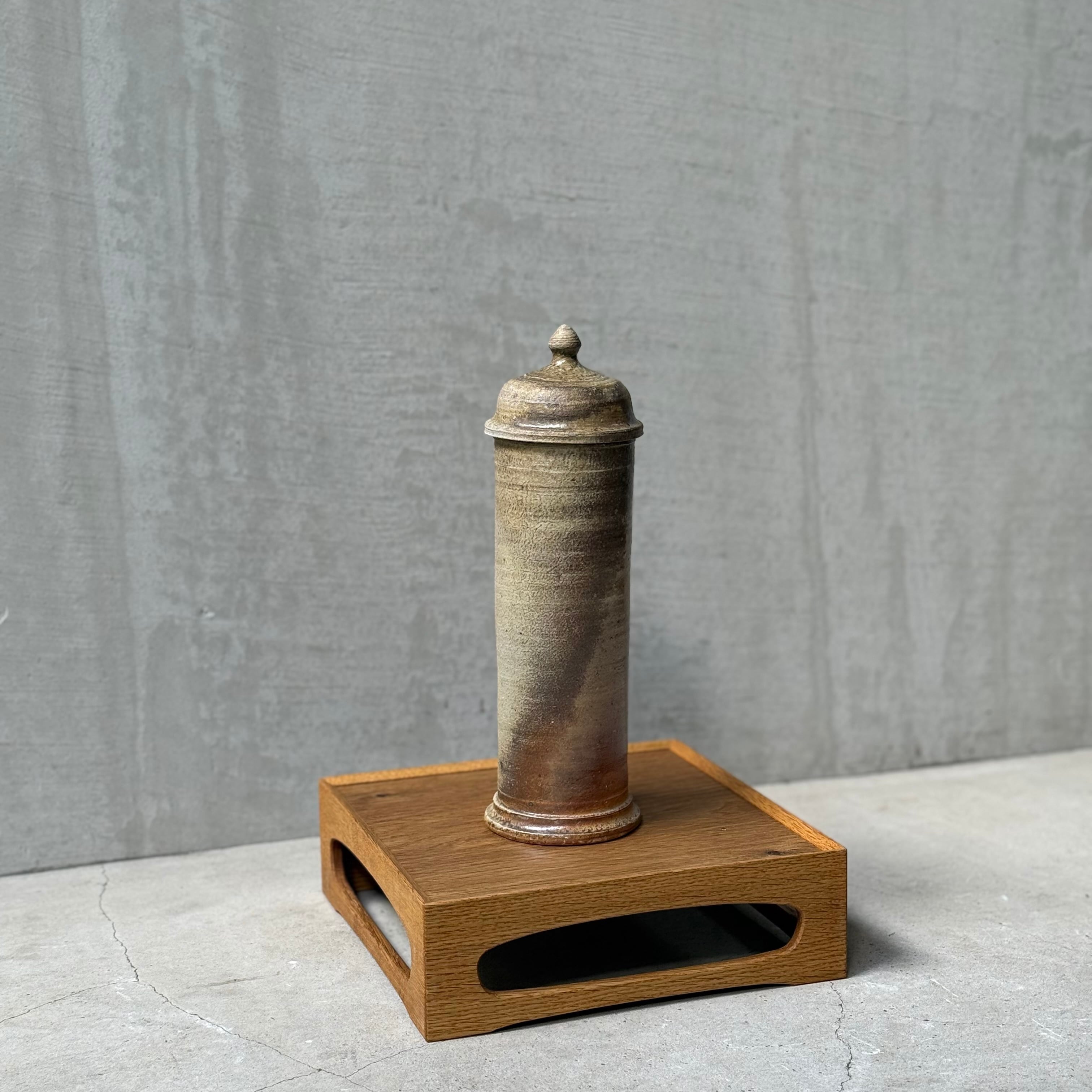 日高伸治   経筒 蓋付