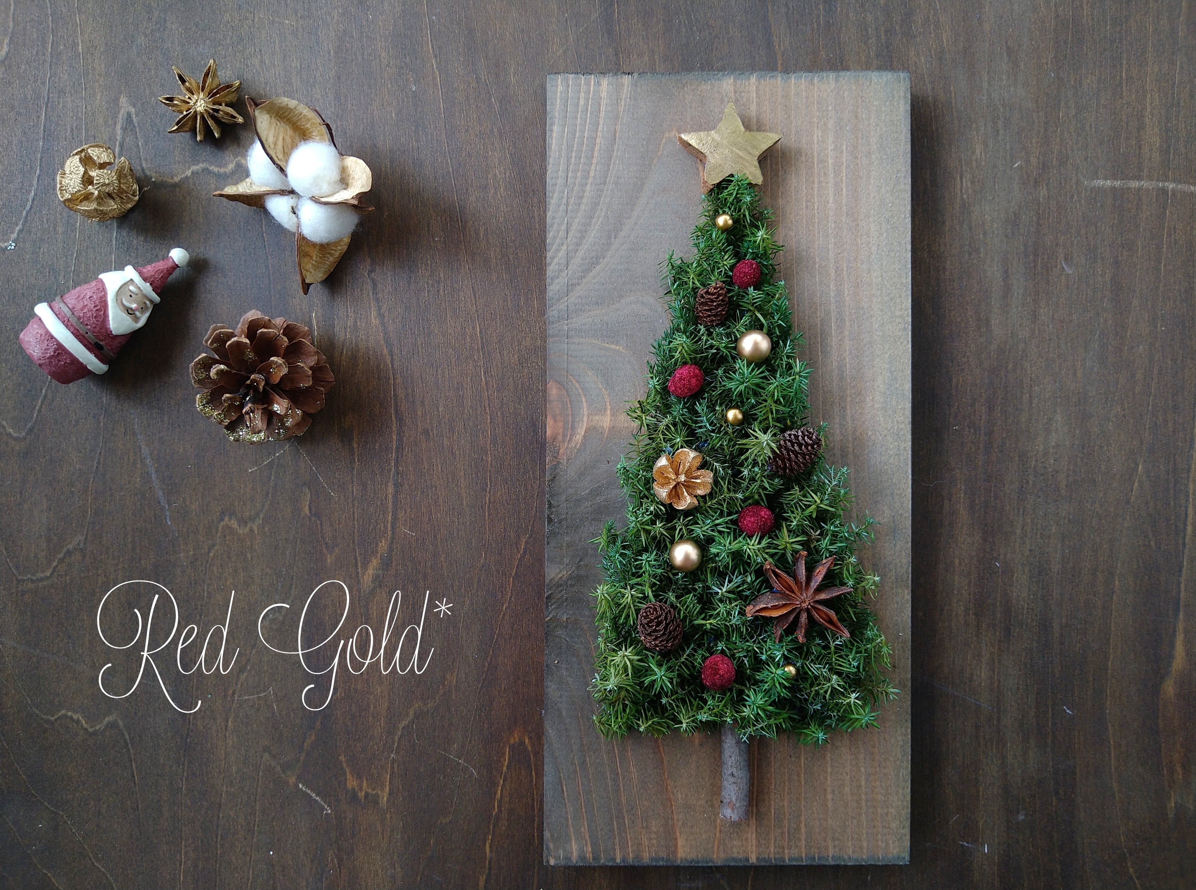 シンプル&シックな壁掛けクリスマスツリー☆レッドベリー | ウェルカム