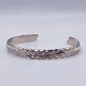 Long Maile Bangle