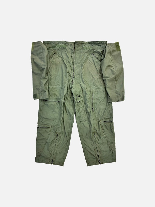 ATTACHING PANTS　