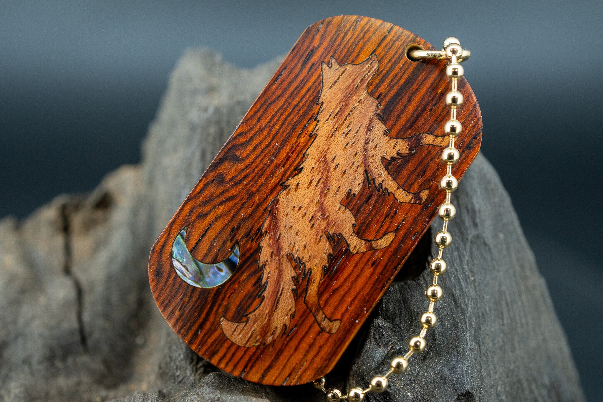 【 エスニックなローズウッド 】 ココボロ ドッグタグ 木象嵌 闊歩