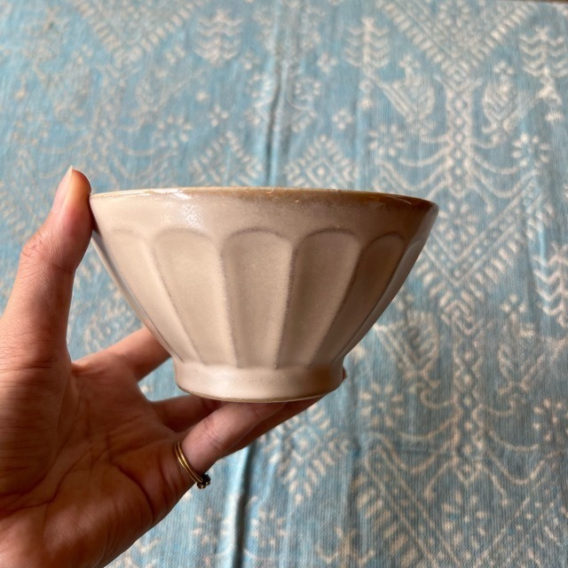 FIORE rice bowl　フィオーレお茶碗　美濃焼　お茶碗　茶碗　日本製　ホワイト　アイボリー　ギフト　プレゼント