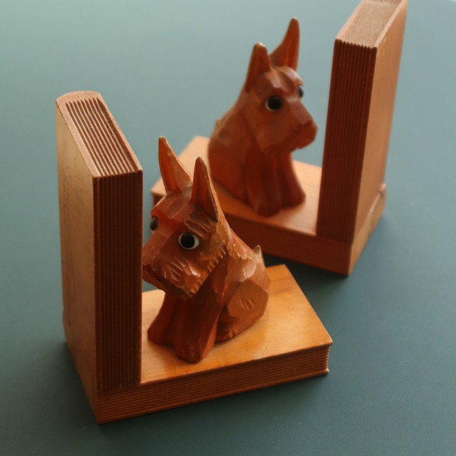 ART DECO BOOKEND ”Scotty Sitting still" | Netherlands