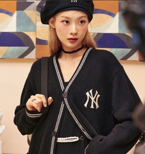 MLB ユニセックスグリーンカーディガン¥25,800+tax(¥28380)