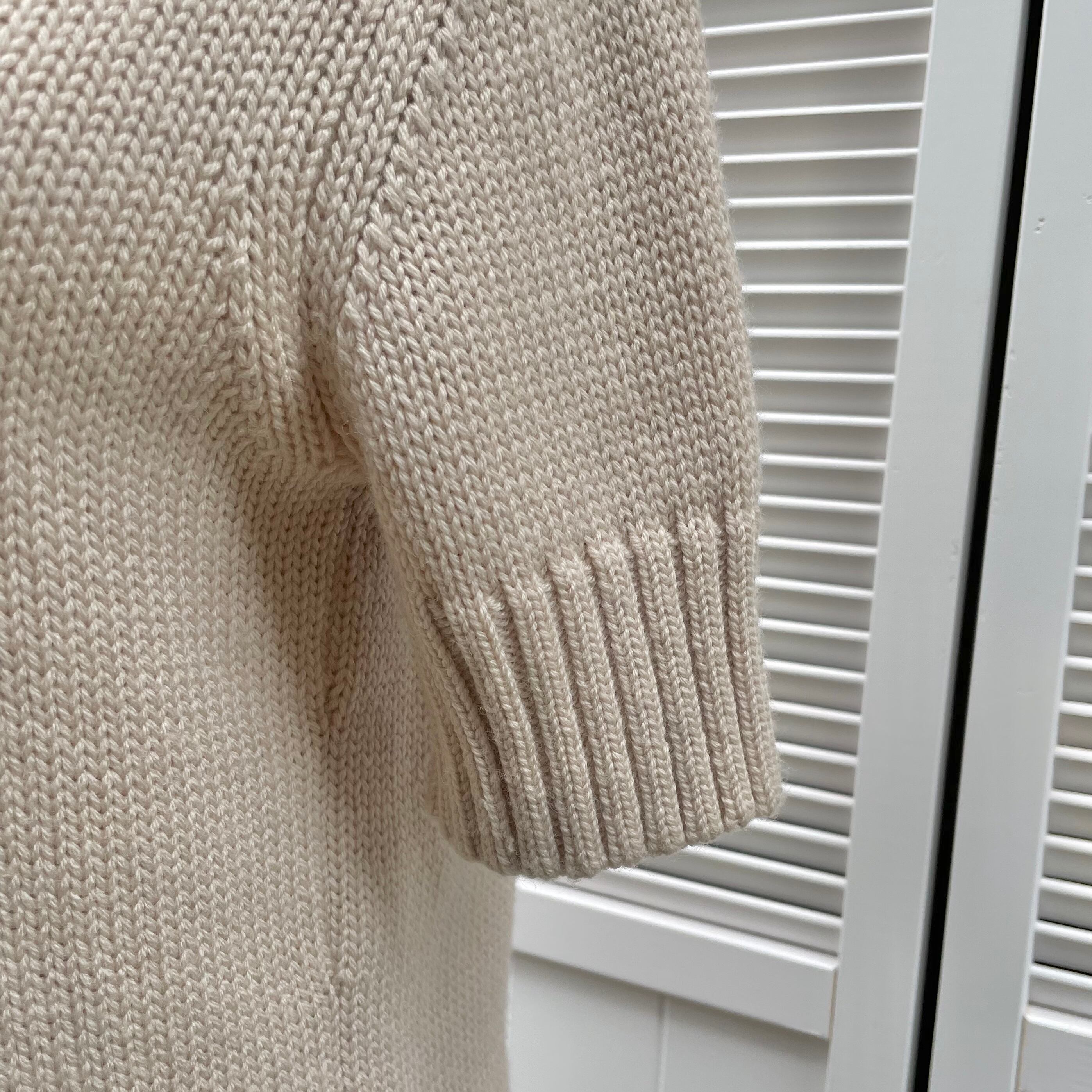 Calvin Klein button design high neck knit 〈レトロ古着 カルバンクライン ボタンデザイン半袖ハイネックニット  ベージュ〉