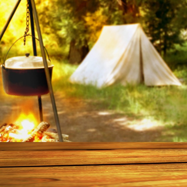 三角テントのキャンプ