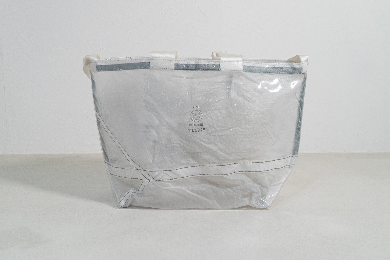 COVERED PARACHUTE SHOULDER BAG White/PUEBCO/プエブコ/パラシュートバッグ/バッグ