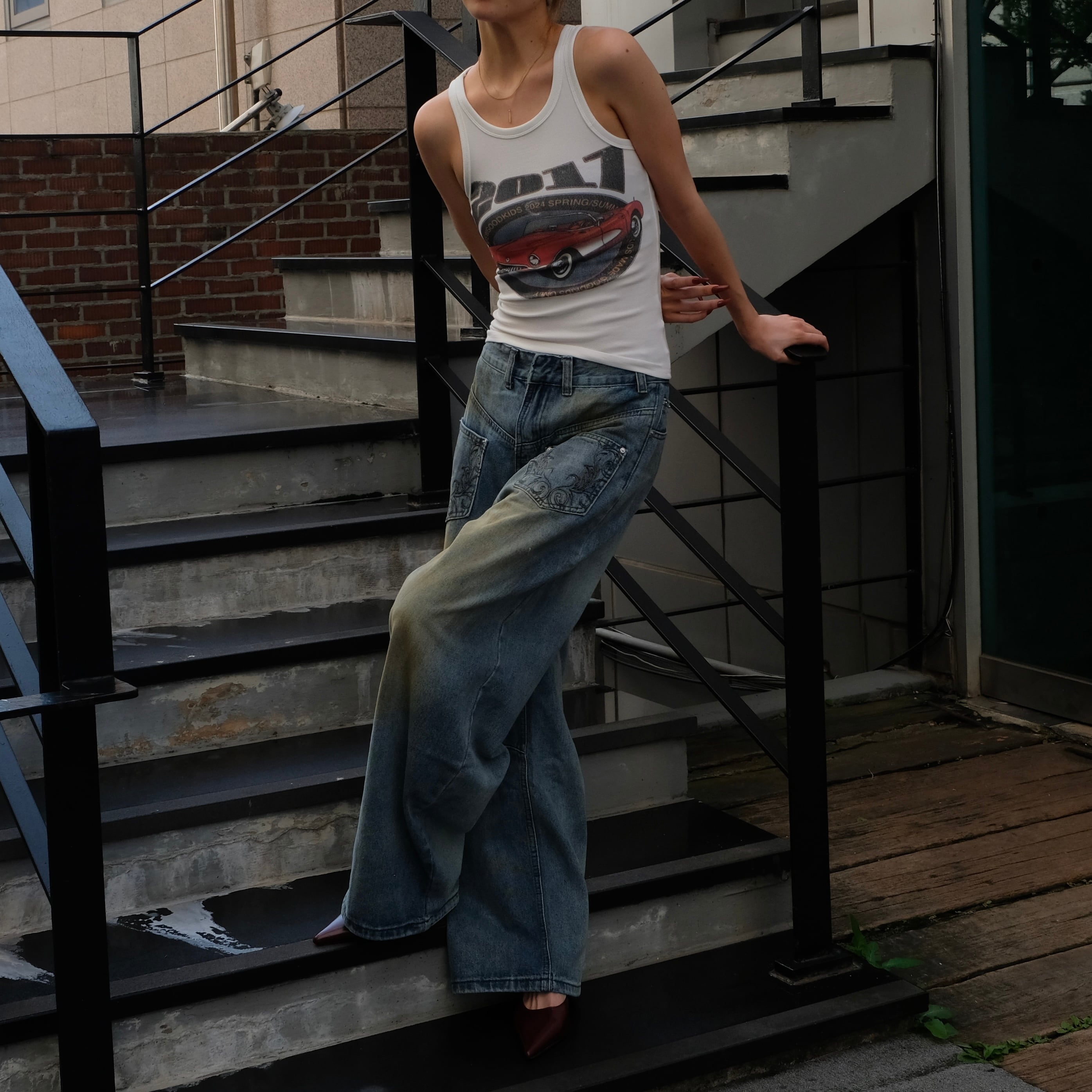 ☆デニムshoes新品未使用です☆ atmos、アディダスのコラボスニーカー。デニムがテーマの