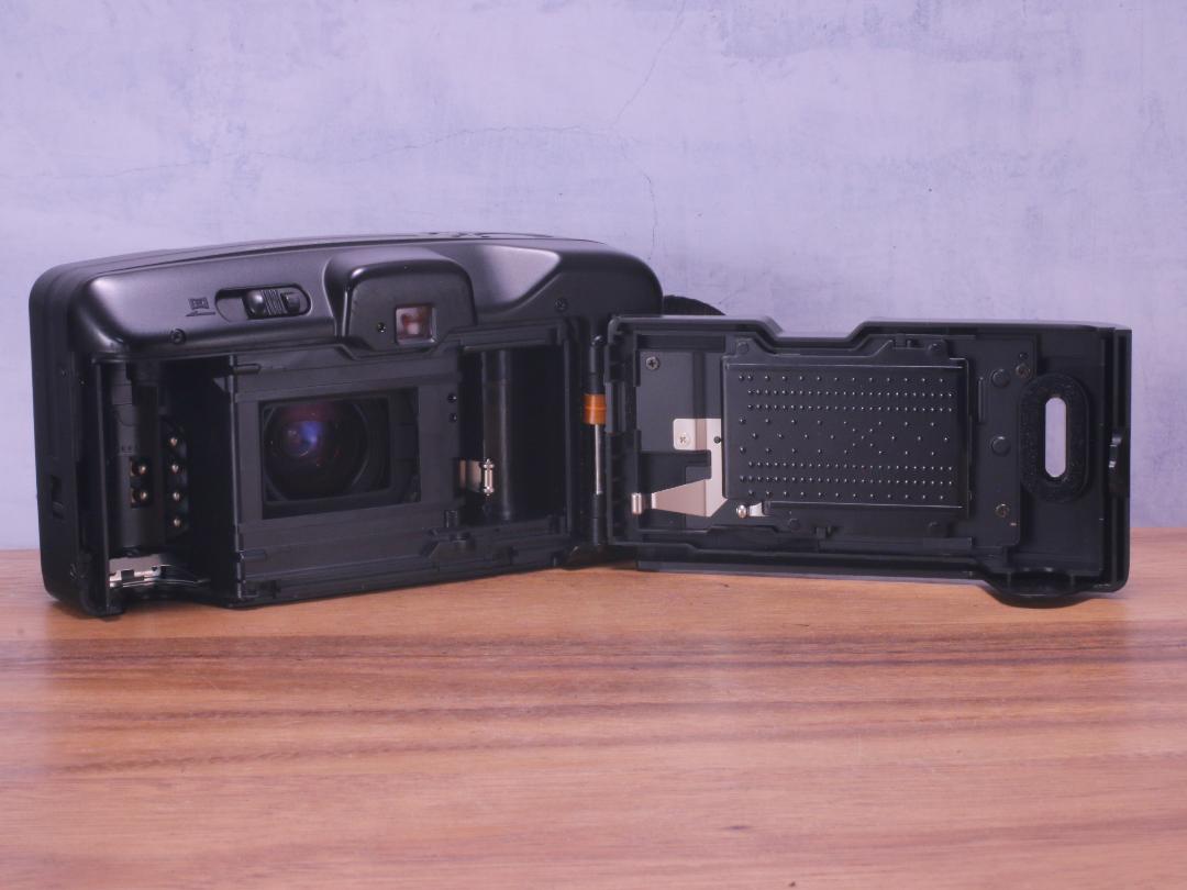 Canon Autoboy S Black | Totte Me Camera