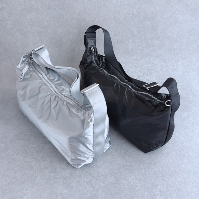 ワンラインショルダーバッグ