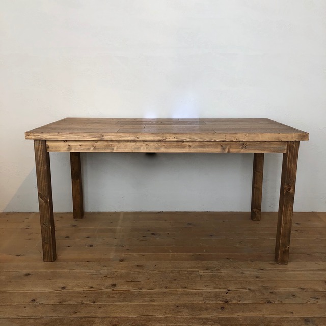Original DINING TABLE  / OAK / wood leg