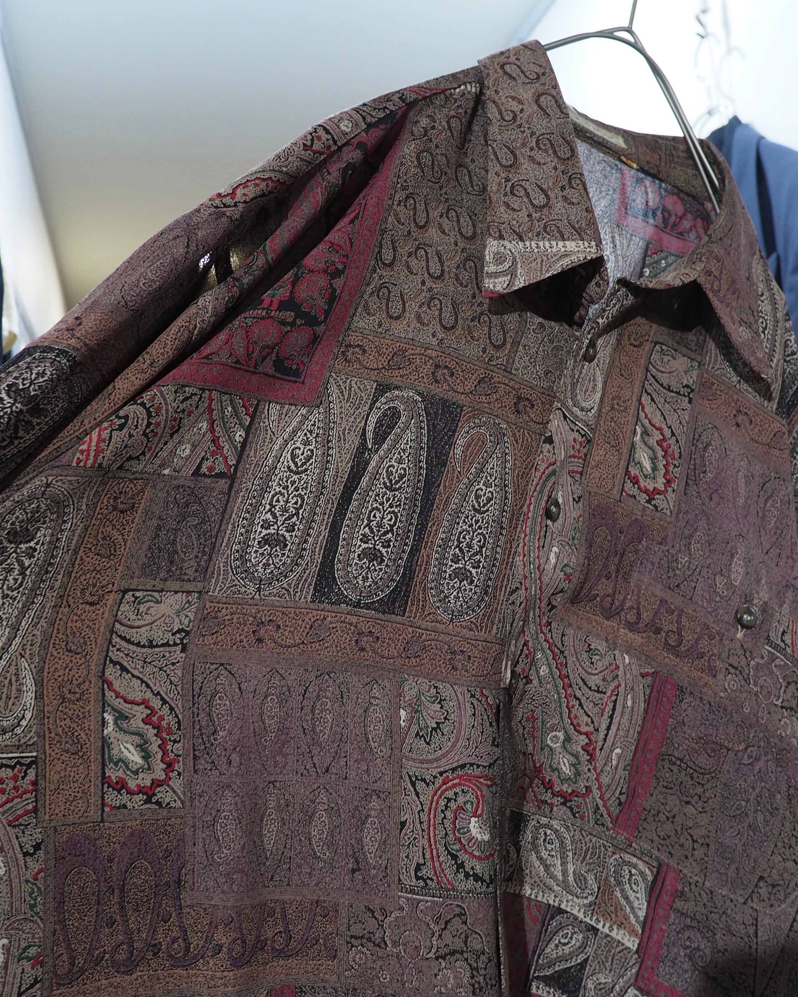 1990s Beautiful Classic Paisley pattern vintage loose SS shirt
