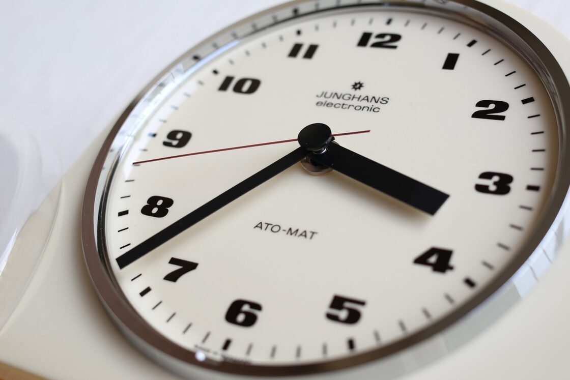 ドイツ アンティーク ヴィンテージ Junghans 陶器 壁掛け時計 オレンジ 