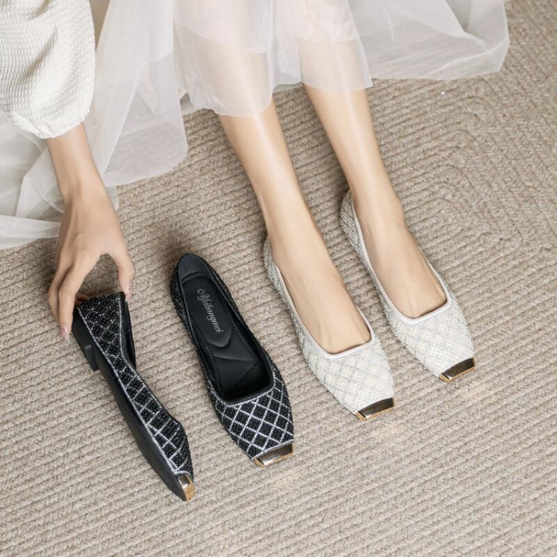 ビジューローヒール スクエアトゥパンプス U0359