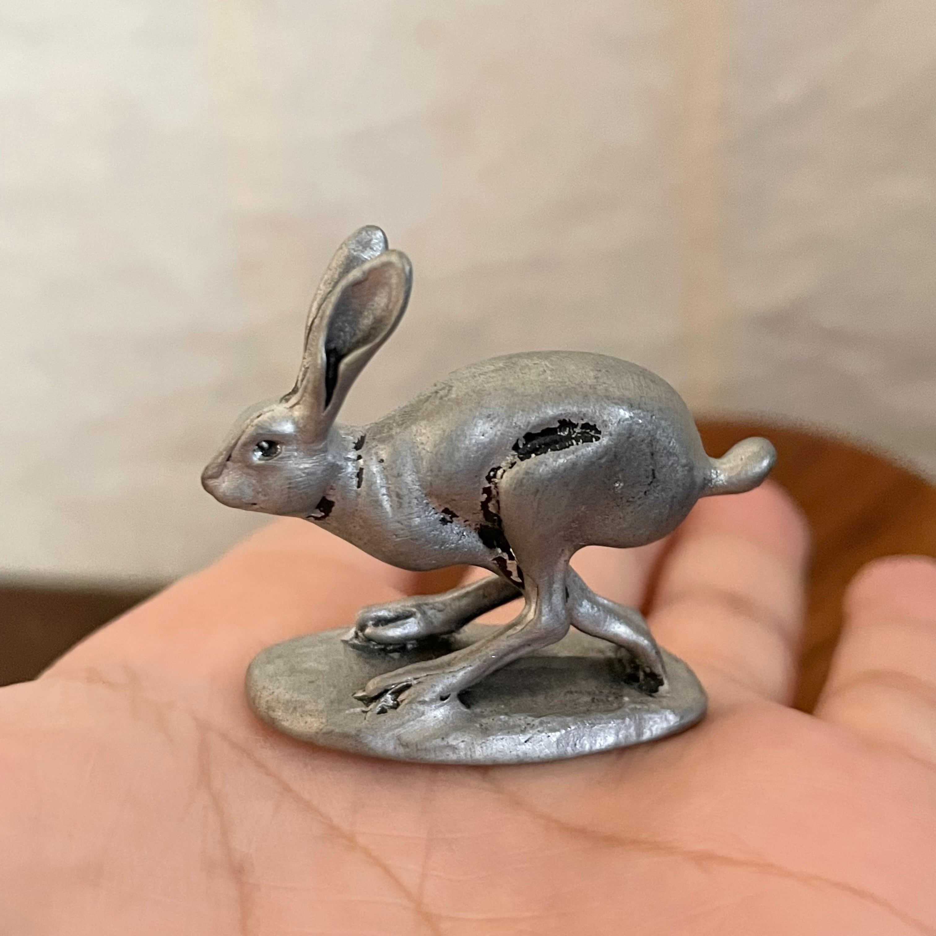 躍動感のあるうさぎ | tsuitachi craft&brocante