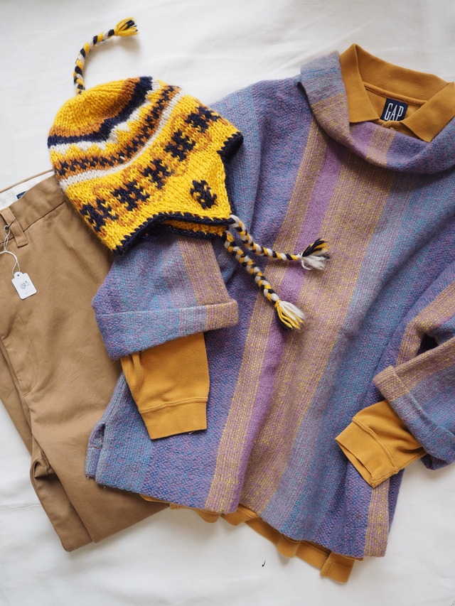 1970’s ~ 1980‘s Vintage Scandinavian Wool Cowl-Neck Top