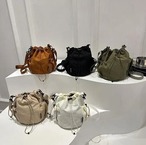 予約 ミニ巾着ショルダー バッグ レディース 斜めがけ 軽量 ナイロン 小さめ 2WAY 肩掛け 巾着バッグ 外ポケット カジュアル 収納 旅行 サブバッグ ブラウン グリーン ベージュ 白 黒 cw-a-6721