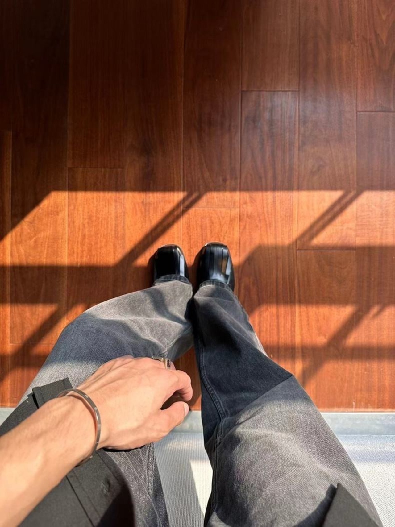 NFAI Black/Blue Straight-Leg Whisker Jeans