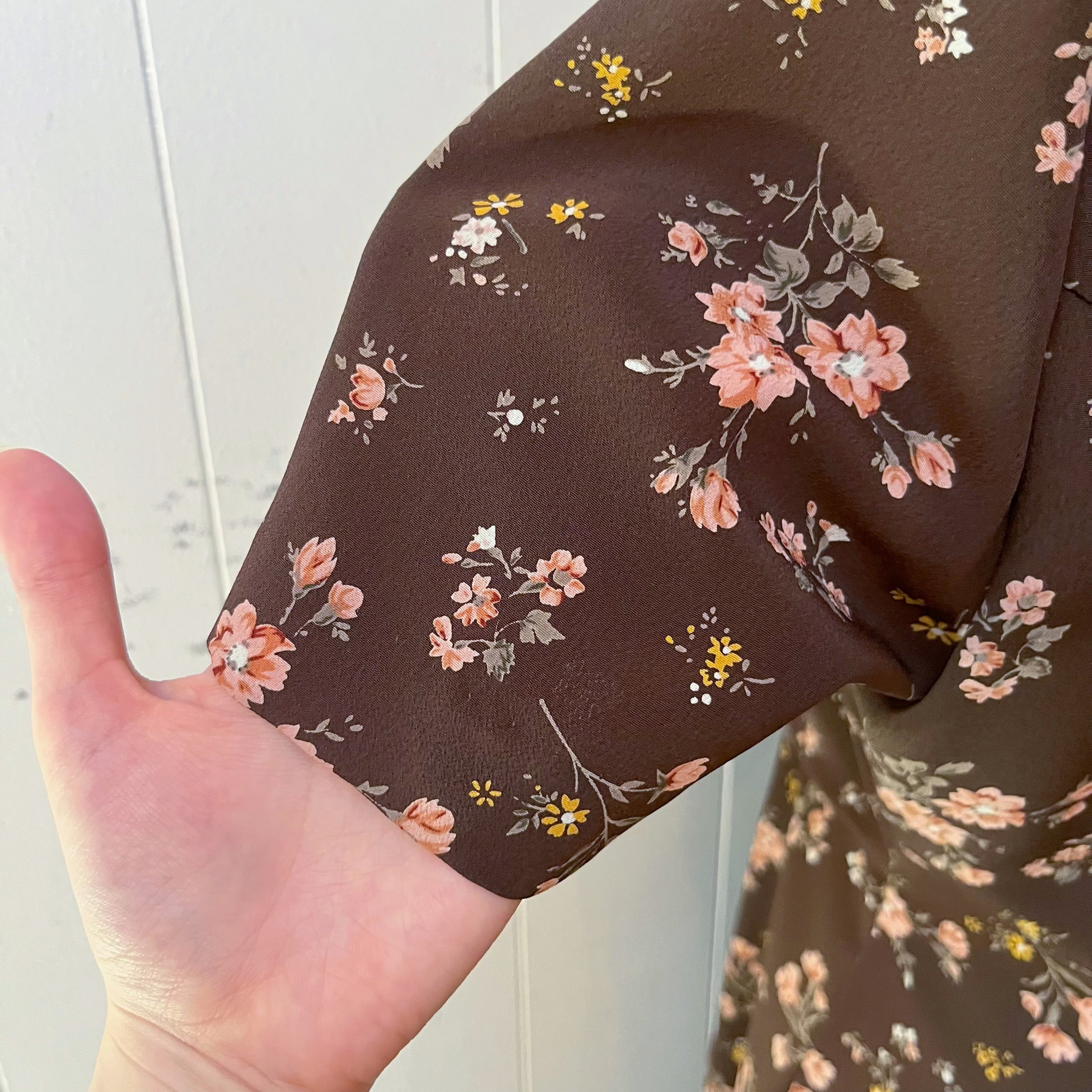 brown flower waist ribbon one-piece