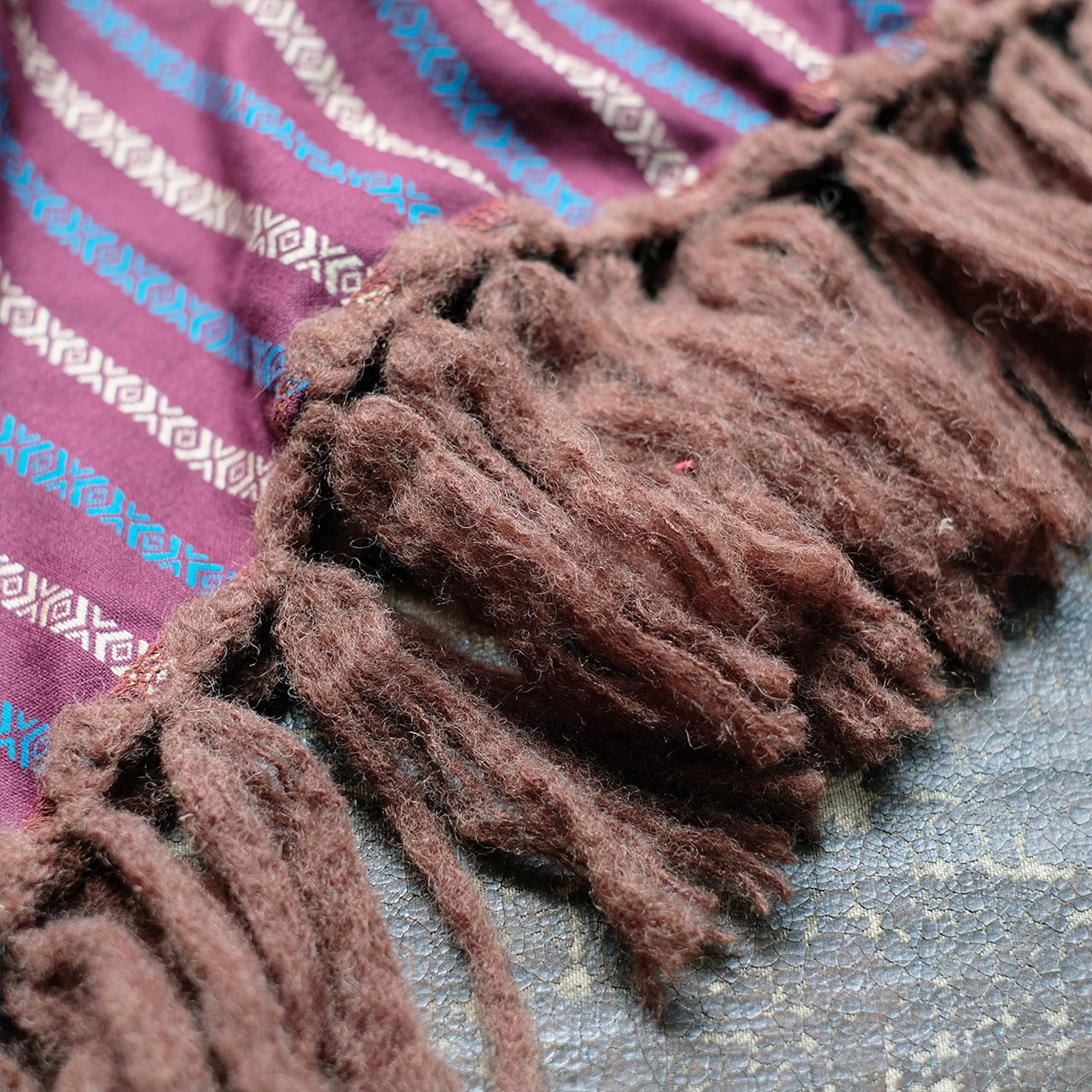 復刻再販】主役級マフラー！柄生地パッチワーク大判ストール（22w-18