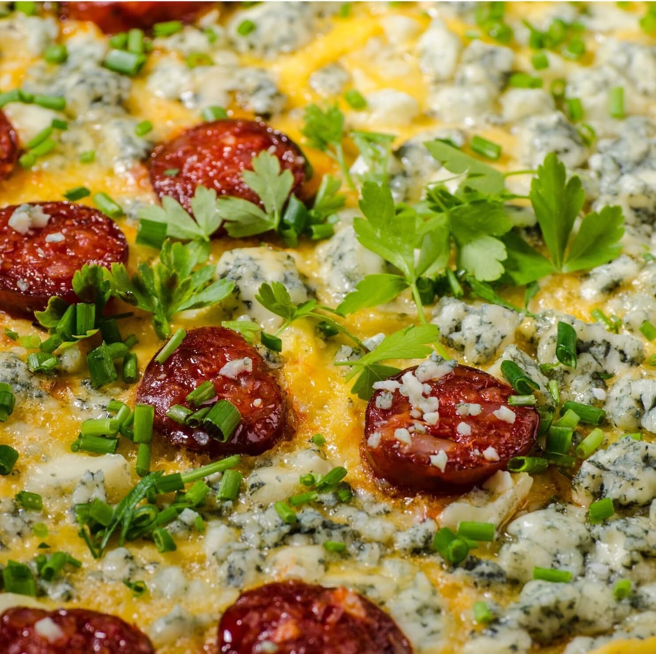 フランス伝統 ロックフォール AOP 100g ラ レゼルヴ デ クレミエ グラスフェッド羊乳 贅沢で奥深い味わいの熟成ブルーチーズ Traditional French Roquefort AOP – Grassfed Sheep’s Milk Luxurious and Profoundly Aged Blue Cheese 100g