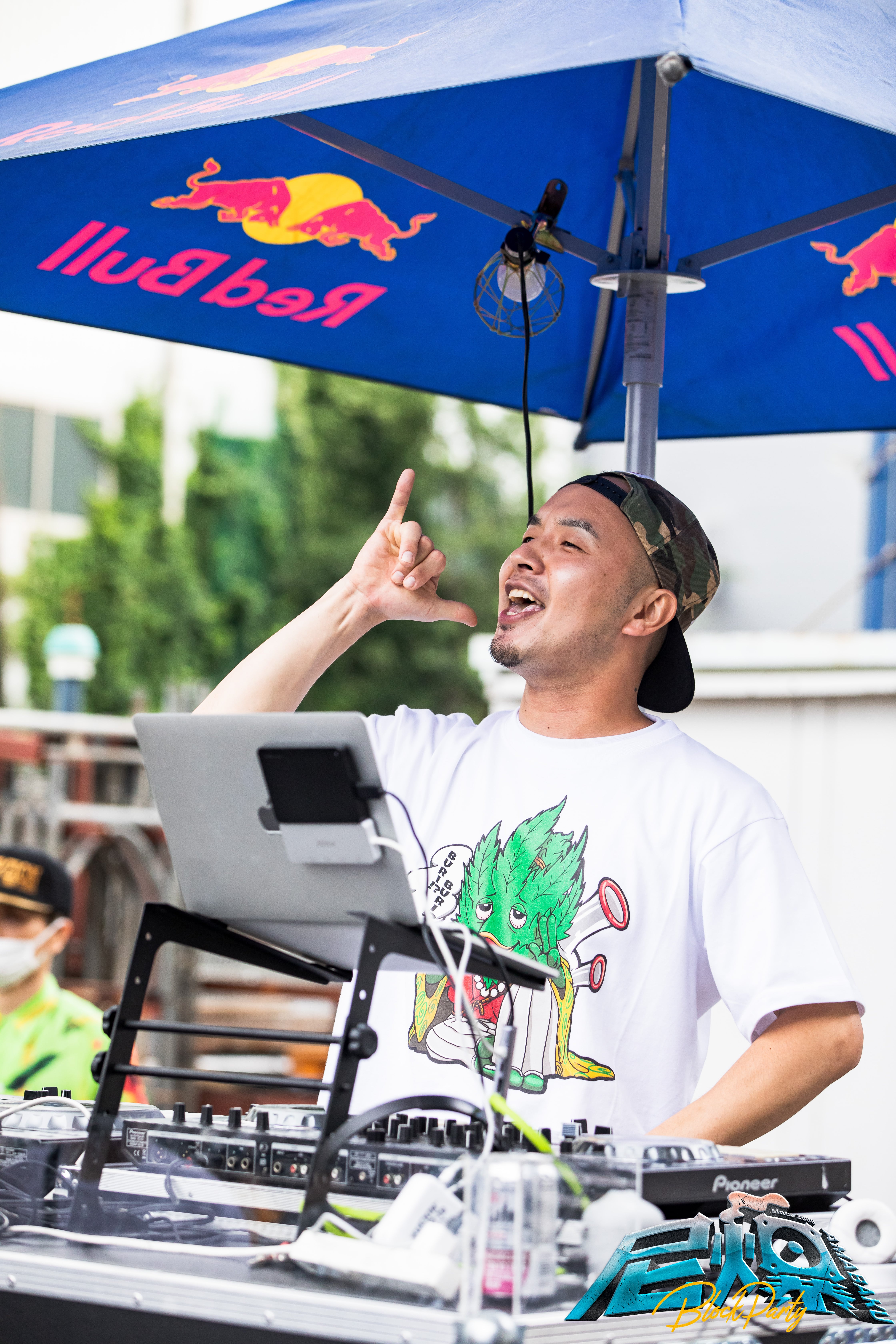 ぷりっつくんTシャツ まめっちとイカク｜サイドガゼットTシャツ｜ユニセックス