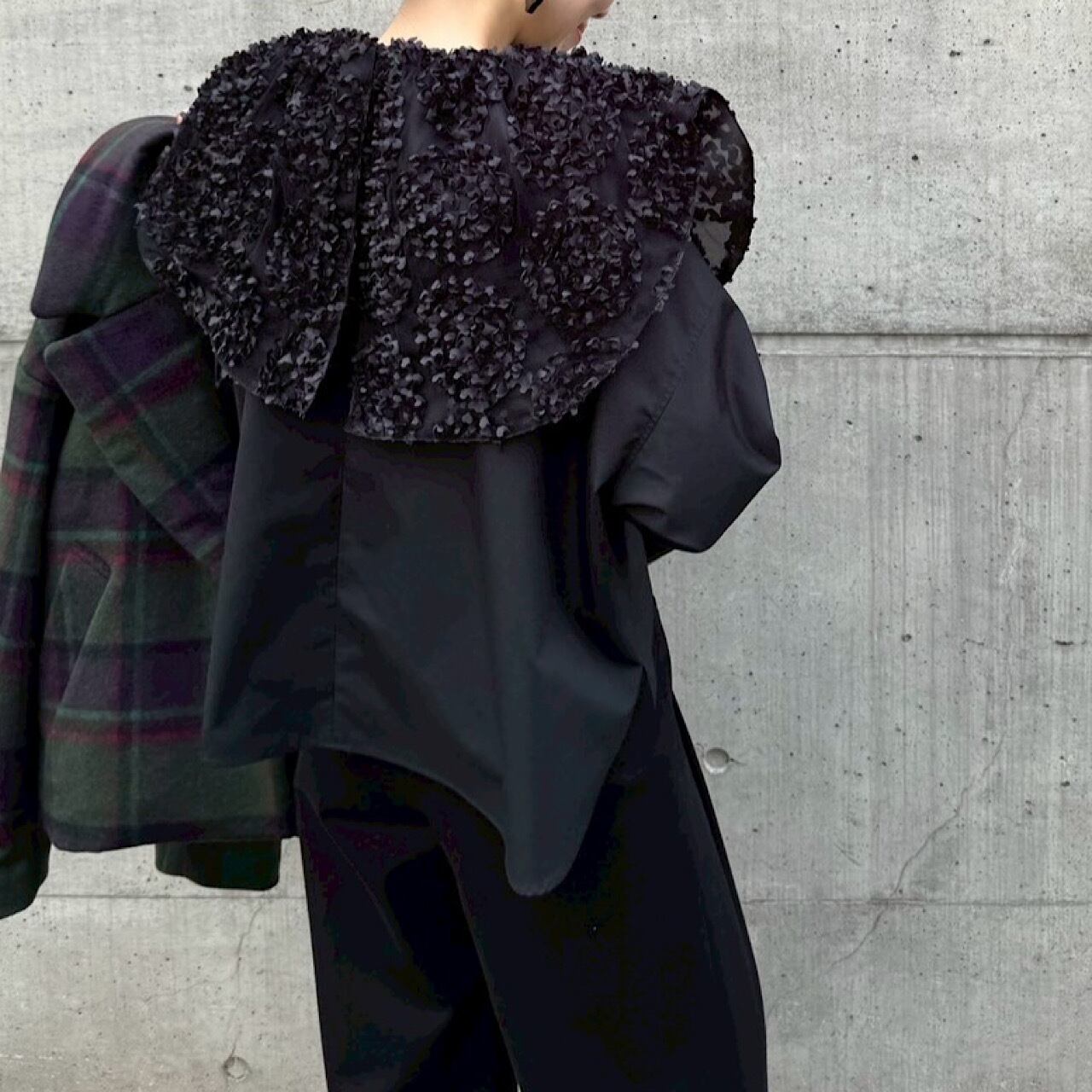 プードルブラウス(ブラック) | LINKABLE