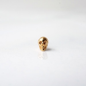 Beyond / Skull Pierced Earring / Single（E258-YG）