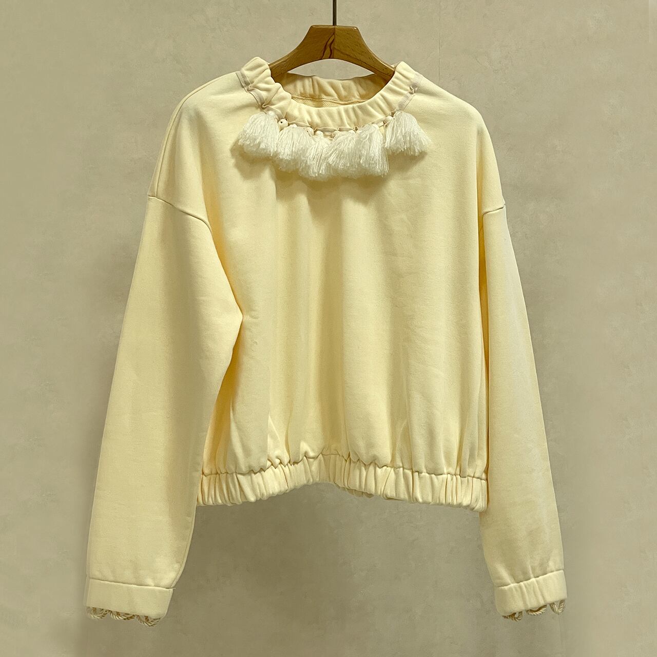 muveil_タッセル裏毛プルオーバー | Truecolours -トゥルーカラーズ-