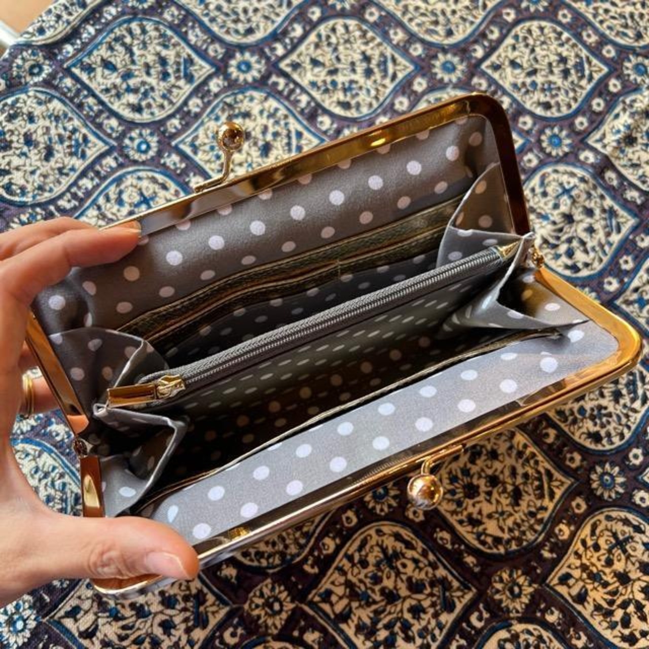 TOPANGA Accessory　Metallic Clasp Wallet 　Gold　メタリック　がま口　　ゴールド　　メタリック　財布　アクセサリー　　持ち運び収納　ウォレット