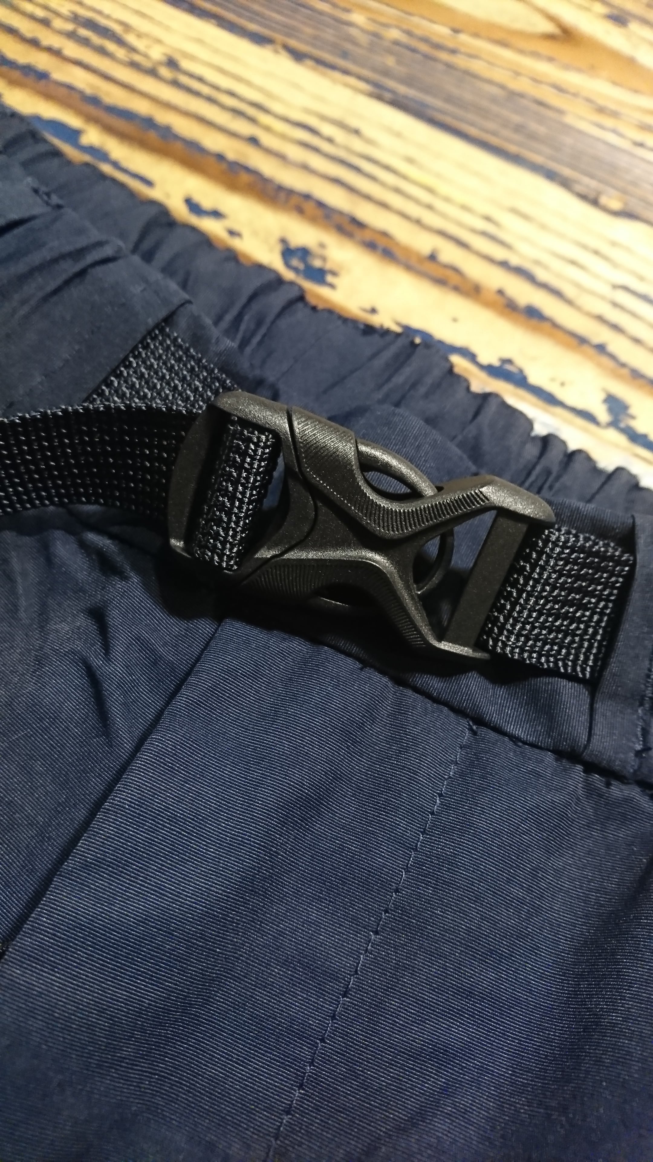 COMFY CMF OUTDOOR GARMENT 