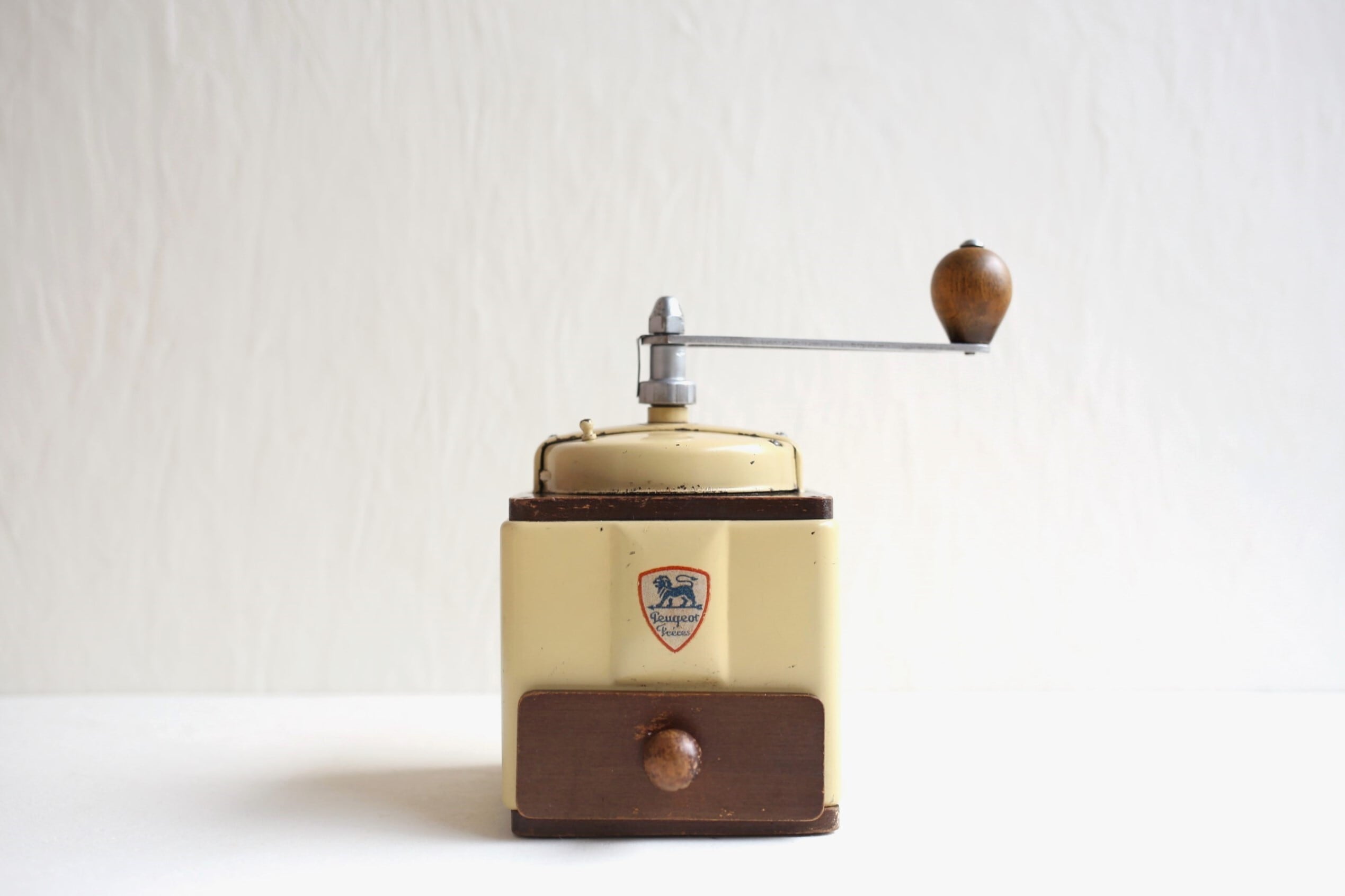 プジョー | EMUPARIS