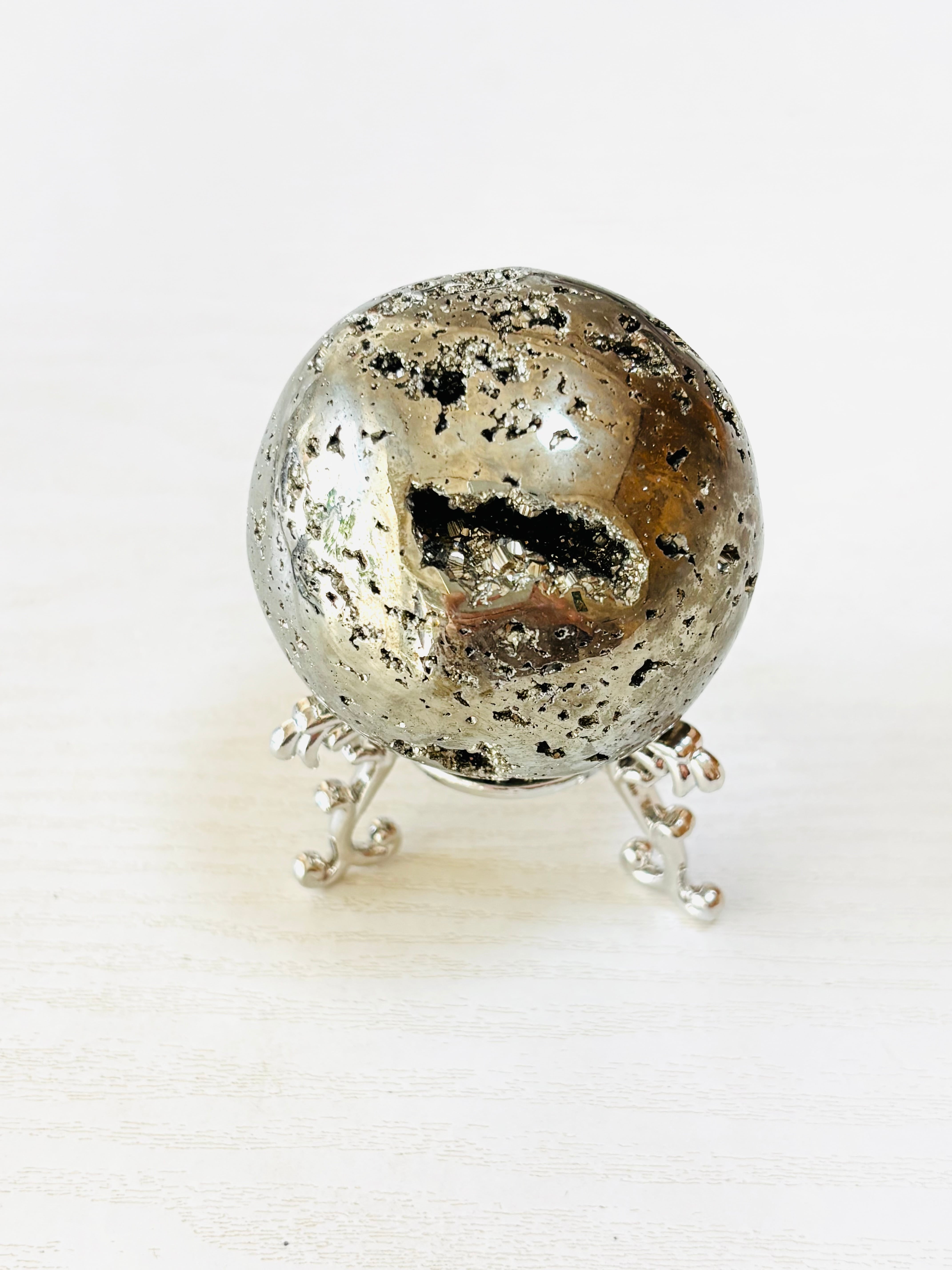 前に進むパワーを与える✴︎パイライトの丸玉(55mm)