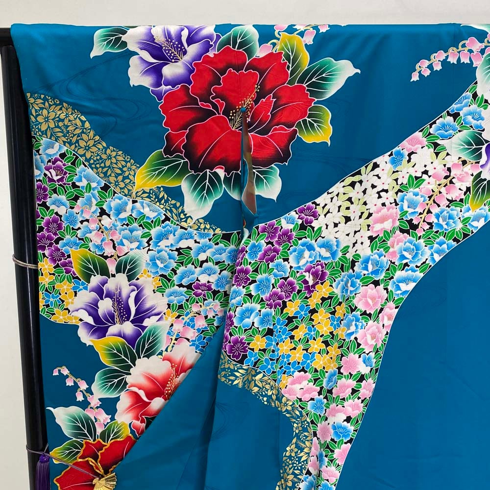 本振袖 引き振袖 正絹 エメラルドグリーン 花柄 古典 刺繍 結婚式 比翼仕立て 裄64.5cm 身丈178cm Aランク 花嫁衣装 Mサイズ 3679 本振袖 引き振袖 正絹 エメラルドグリーン 花柄 古典 刺繍 結婚式 比翼