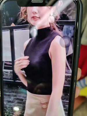 ハイネックノースリーブニット