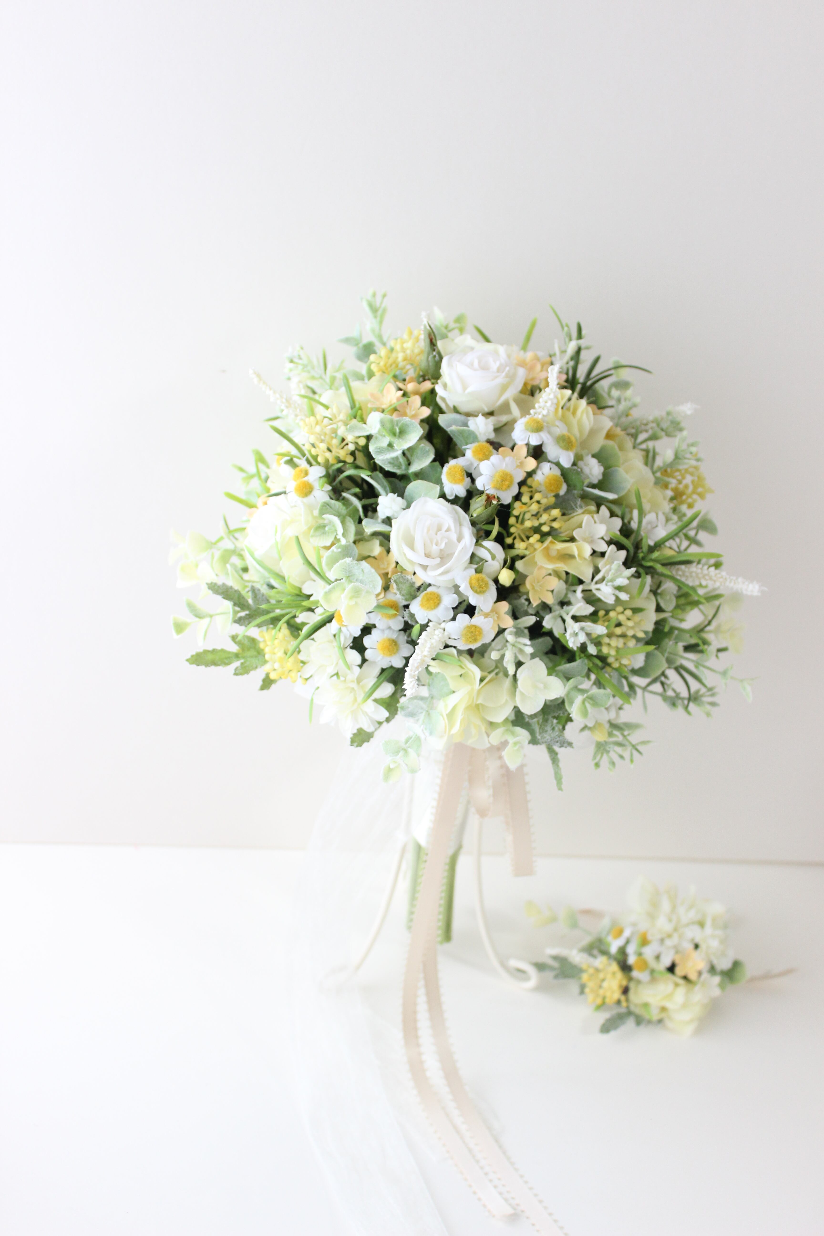 カモミールと小花のナチュラルブーケ 花made カモミールと小花のナチュラルブーケ 花made