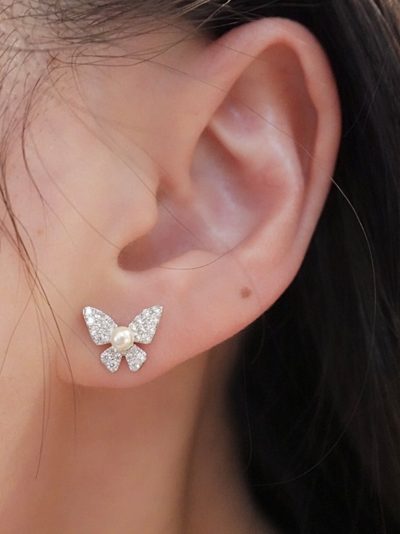 chocho Pearl bijou pierce