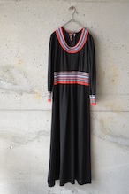 Tricolor ribbed black dress