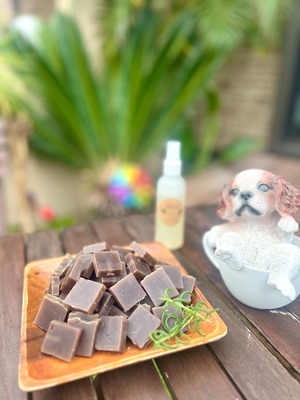 ROYAL EXびわの葉waterステッカー付き　２種類