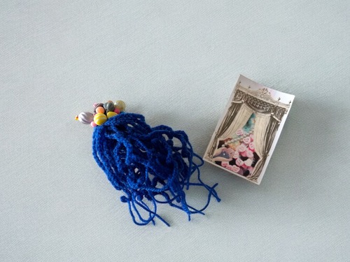 チクチクナール洋品店　根っこブローチ