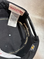 Mitchell＆Ness/ミッチェルアンドネス NBA ロサンゼルス・レイカーズ Retro Roots  ピルボックス キャップ ブラック