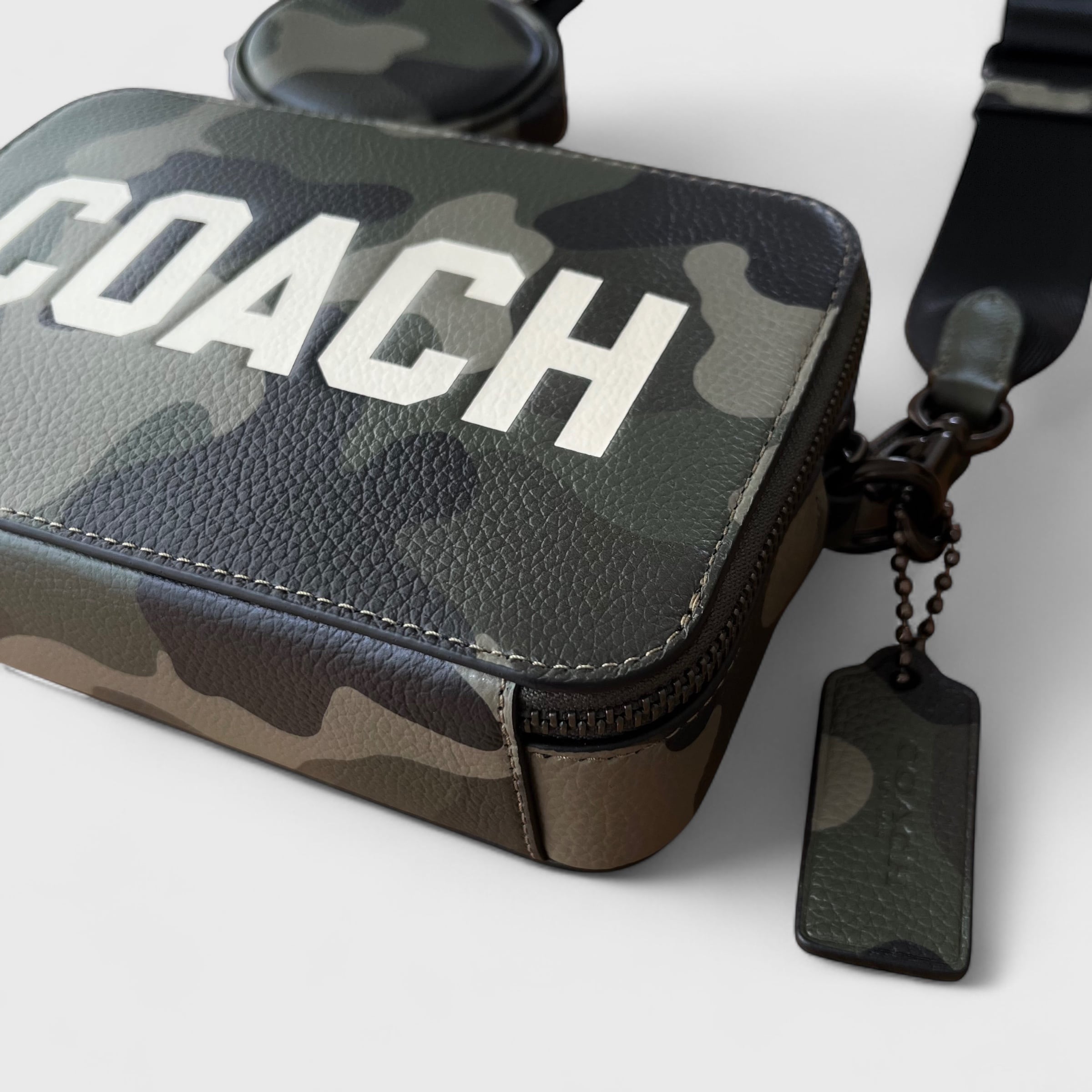 COACH コーチ チャーター クロスボディ 19 カモ プリント 迷彩 レザー