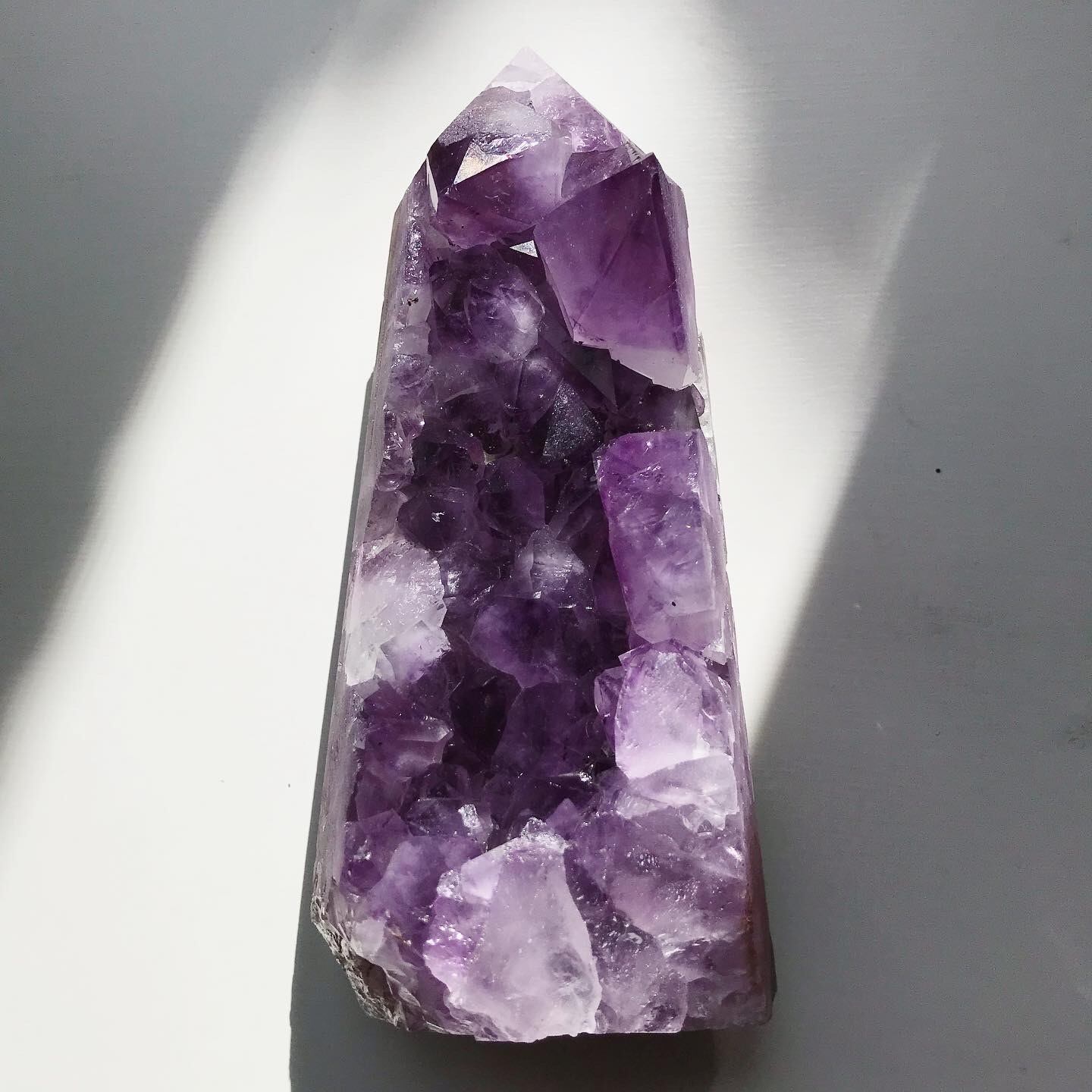 Amethyst Geode Point 2 (チタニウム入り)