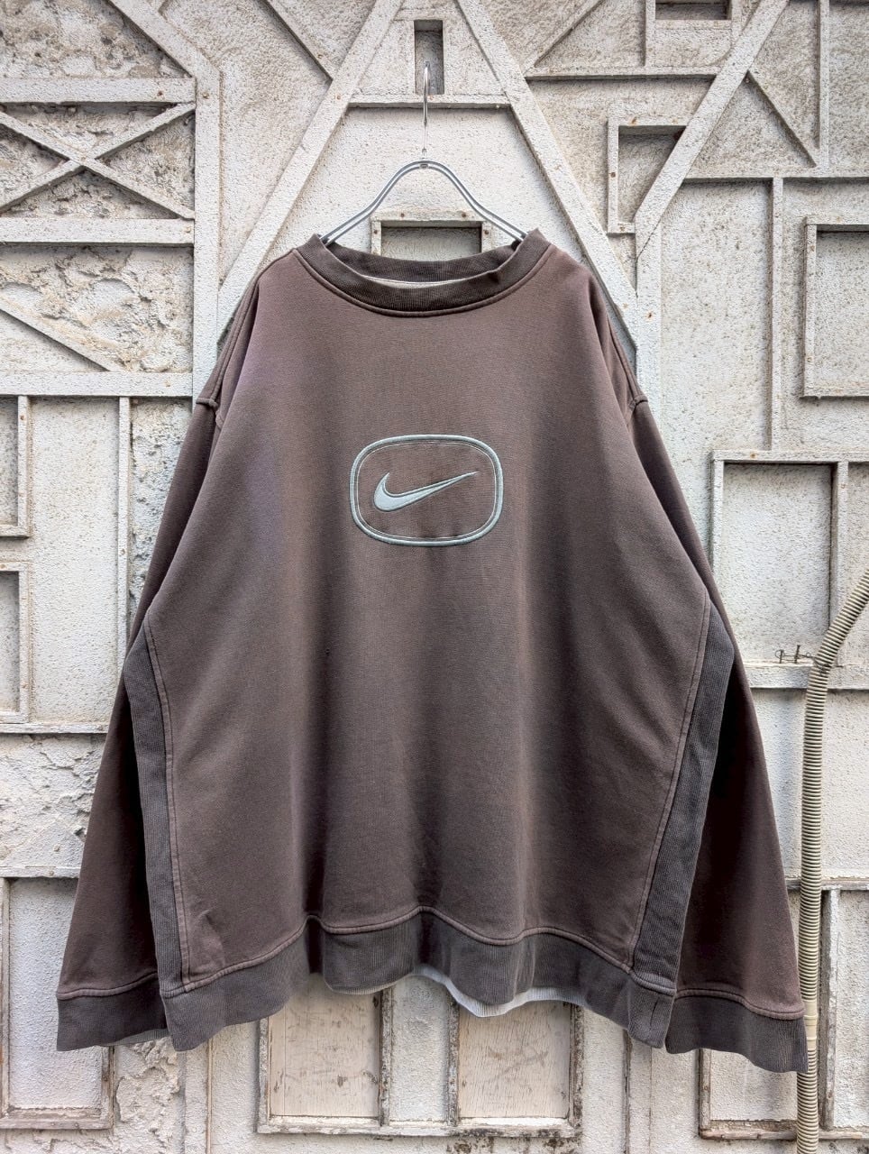 "NIKE" front logo sweat