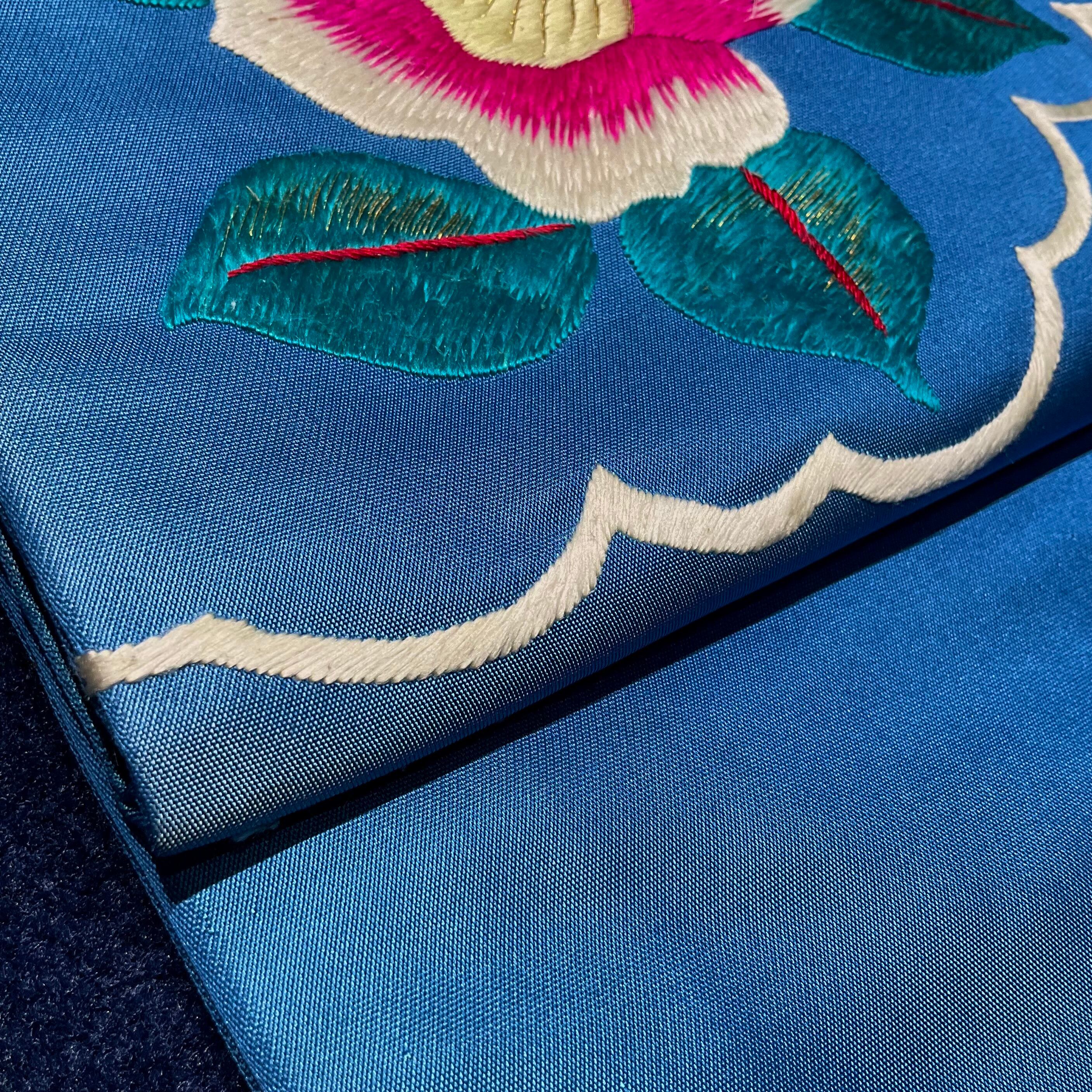 ツバキ浪漫＊椿 雲取り 刺繍 繻子 ブルー 青 花 アンティーク名古屋帯