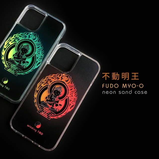 不動明王 ネオンサンド iPhoneケース［グリーン／オレンジ］〈仏像スマホケース〉