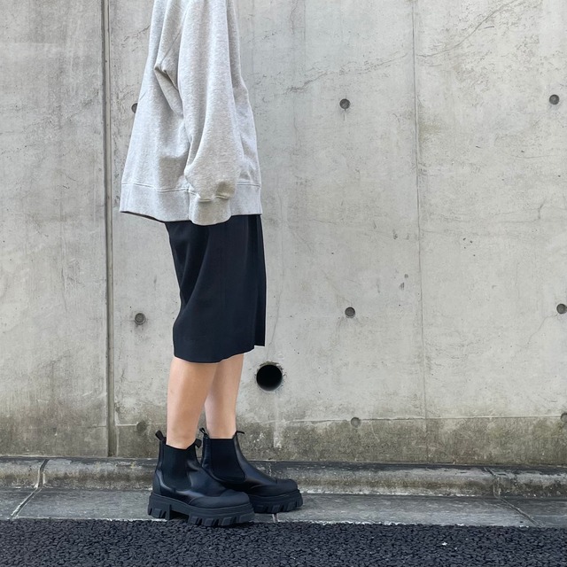 《restock》unscrum ハーフパンツ