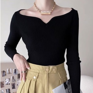 全2色ネックVライントップス【071001】