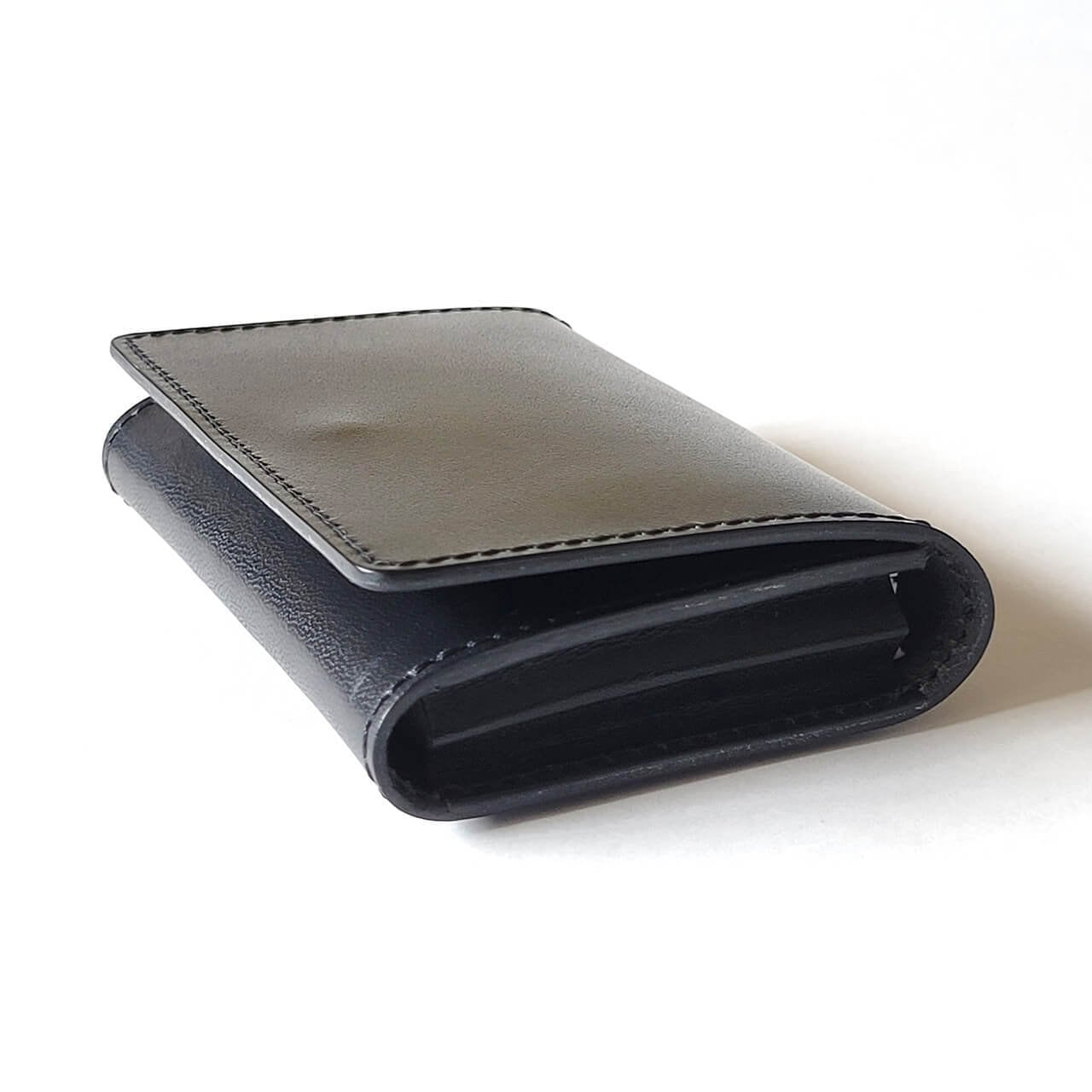 大容量名刺入れ ブラック【受注製作】 | Leather+